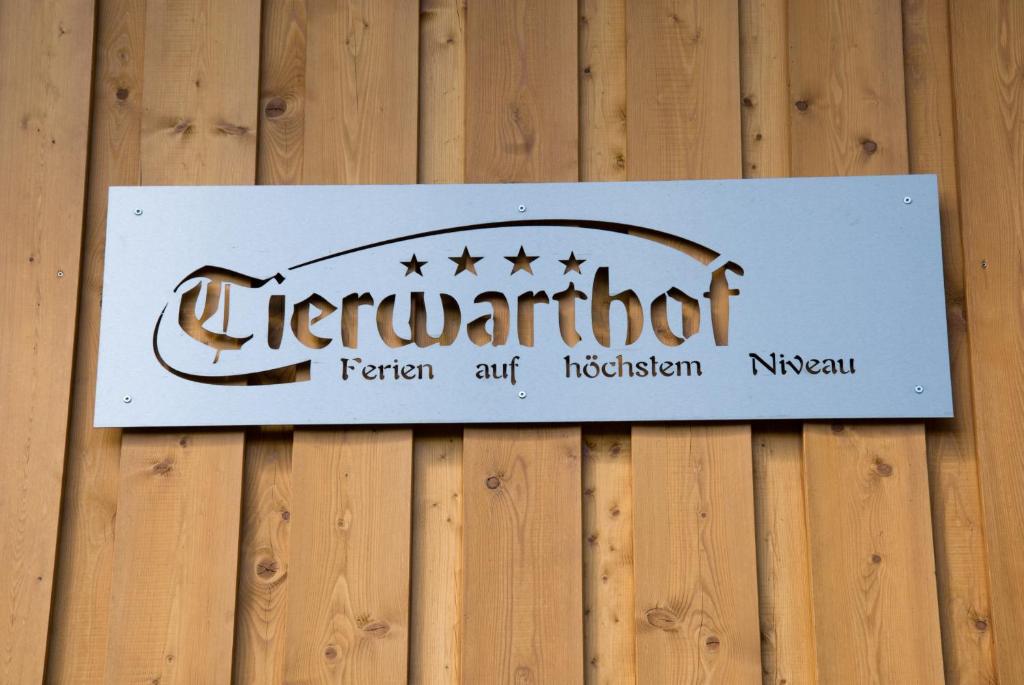 Certifikát, hodnocení, plakát nebo jiný dokument vystavený v ubytování Tierwarthof