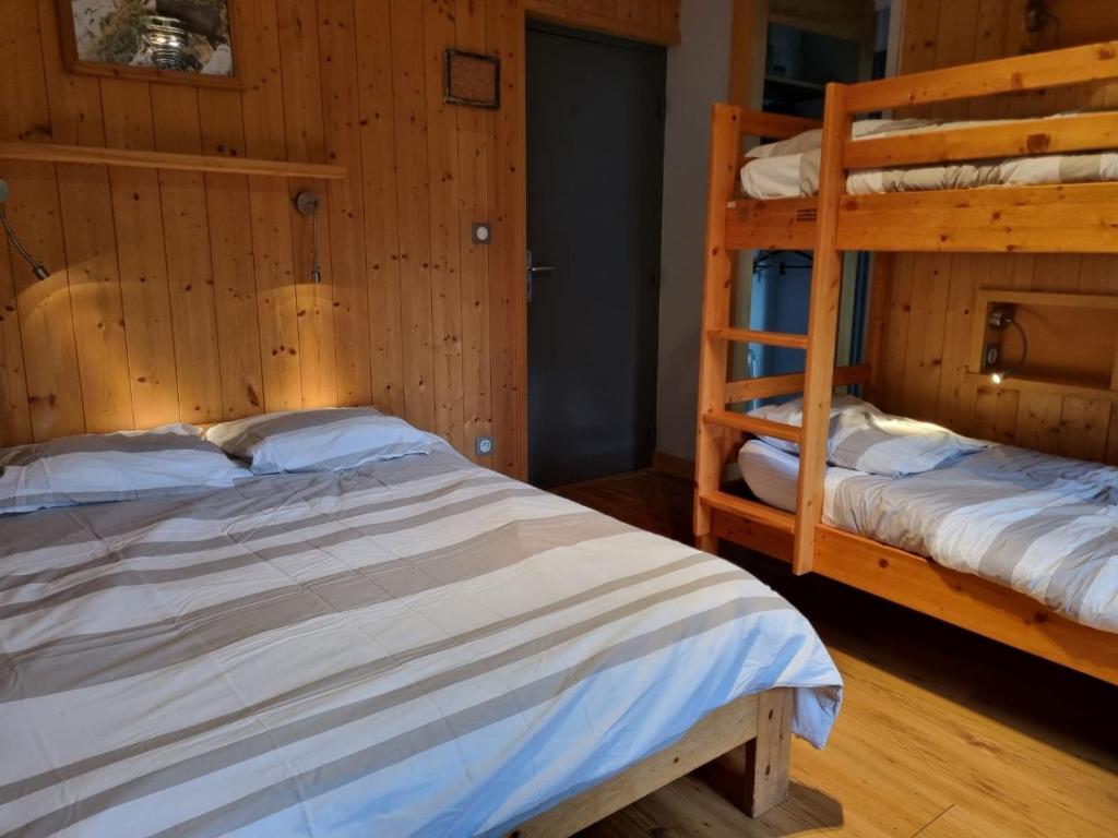 Postel nebo postele na pokoji v ubytování gite auberge l'herbe tendre