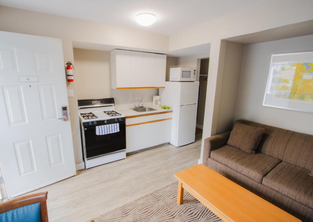 Scott's Inn & Suites - Resim 24