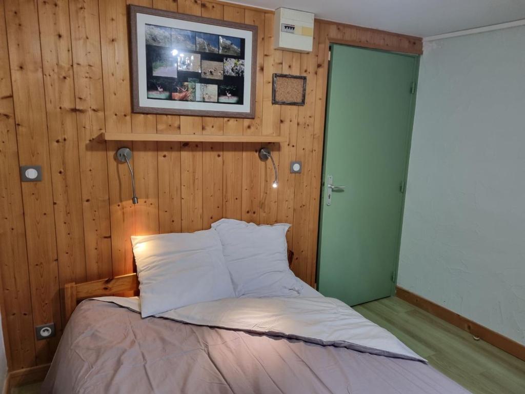Postel nebo postele na pokoji v ubytování gite auberge l'herbe tendre