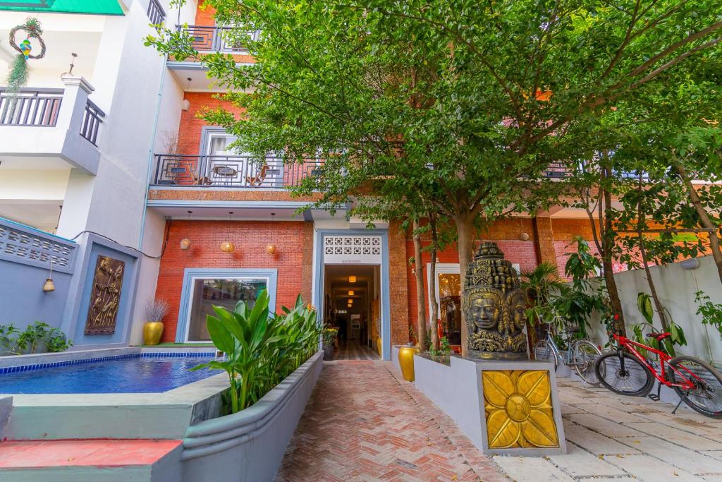 Budova, kde se hotel nachází