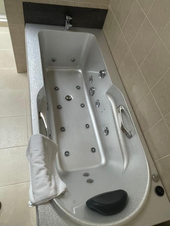 Alpha Motel with Spa-Bath - Resim 11