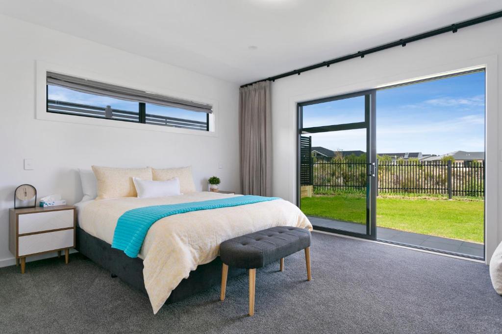 Taupo New Retreat - Stylish, Convenient and Gully track to the lake - Resim 6