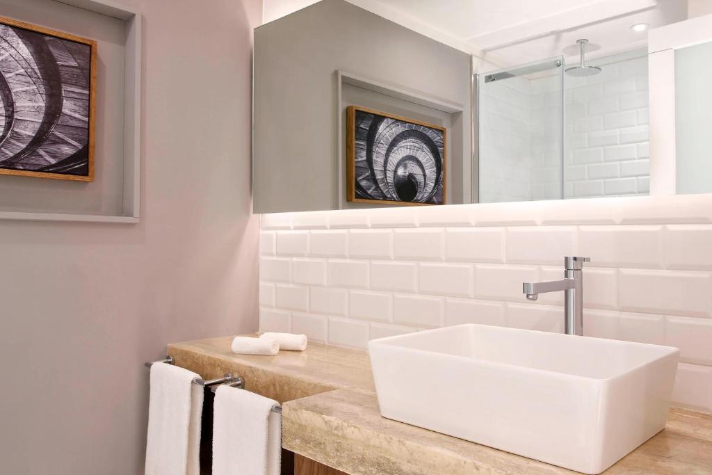 Le Meridien Visconti Rome - Resim 33