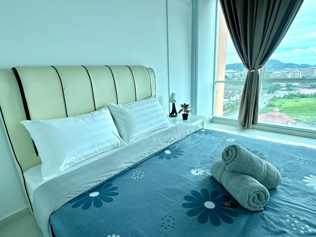 Postel nebo postele na pokoji v ubytování Fabulous Airport 2BR Suite# Straits Intl# Msg Chair