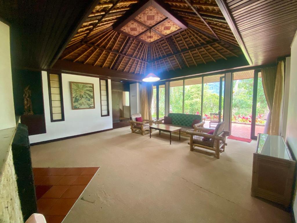 Posezení v ubytování The Buyan Resort Bedugul