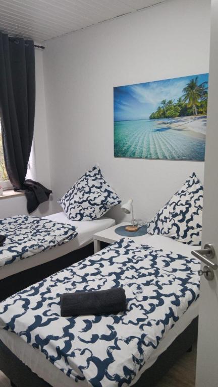 Postel nebo postele na pokoji v ubytování Work and stay Eschweiler 6 Betten 5 Schlafzimmer 2 Etagen