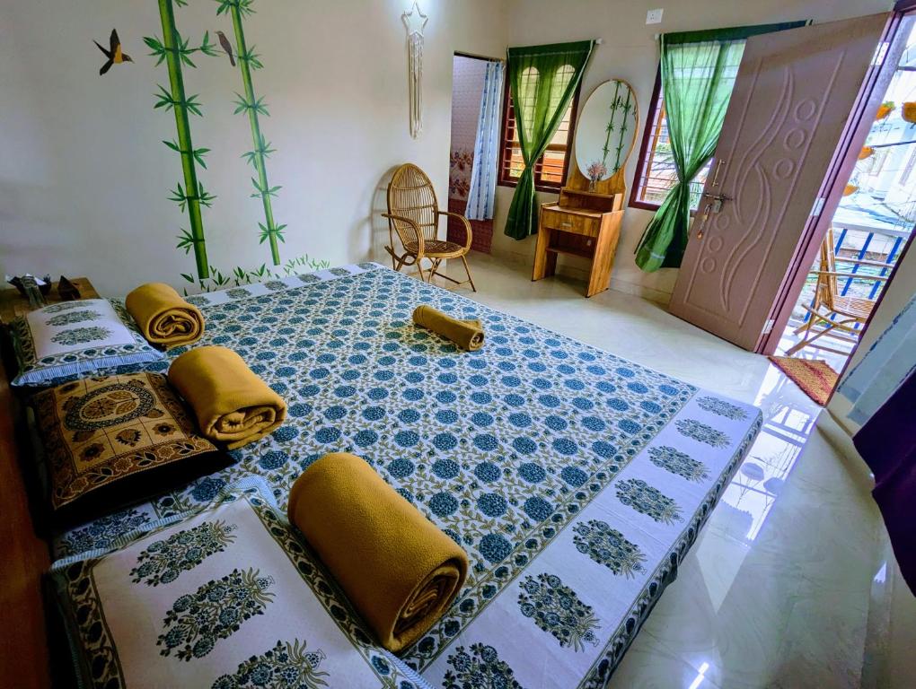 Postel nebo postele na pokoji v ubytování Mountain View Homestay