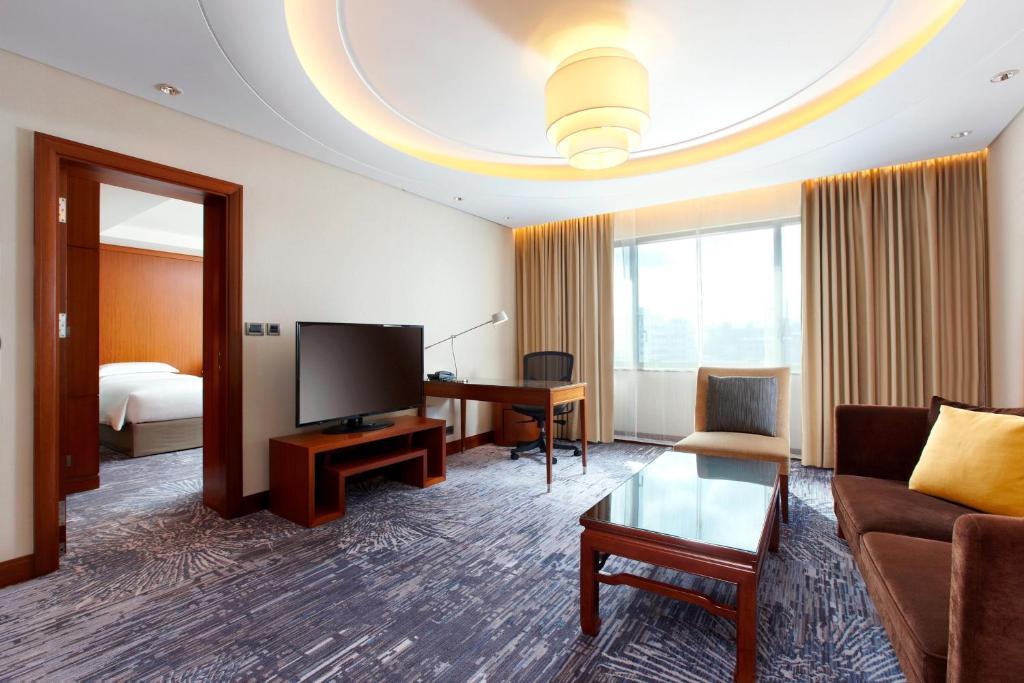 TV a/nebo společenská místnost v ubytování Sheraton Grand Taipei Hotel