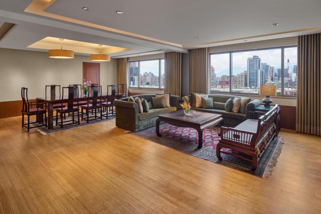 Posezení v ubytování Sheraton Grand Taipei Hotel