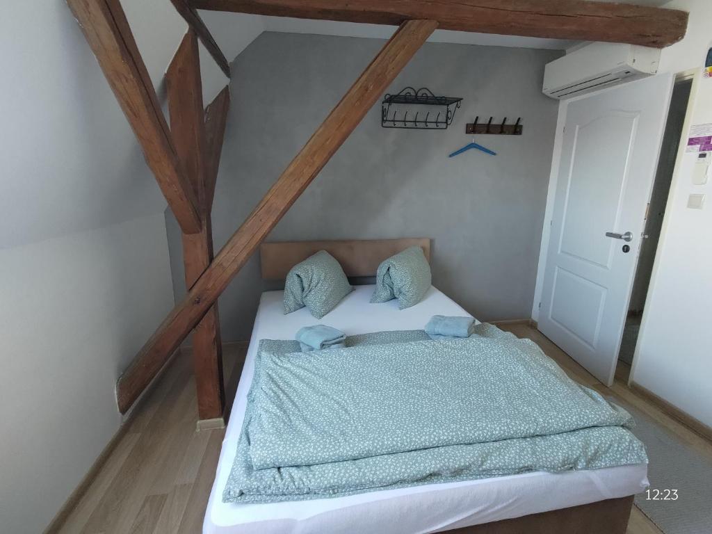 Kaštieľ Ottlýk - Habitación Doble Pequeña