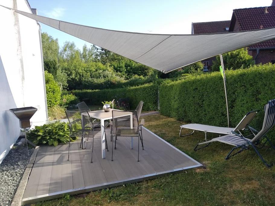 Κήπος έξω από το Ferienwohnung an der Ostsee Holst