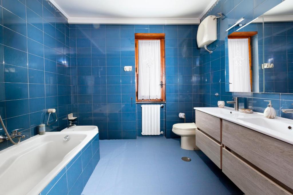 Koupelna v ubytování Camera Panoramica in Villa vista Mare e Vesuvio