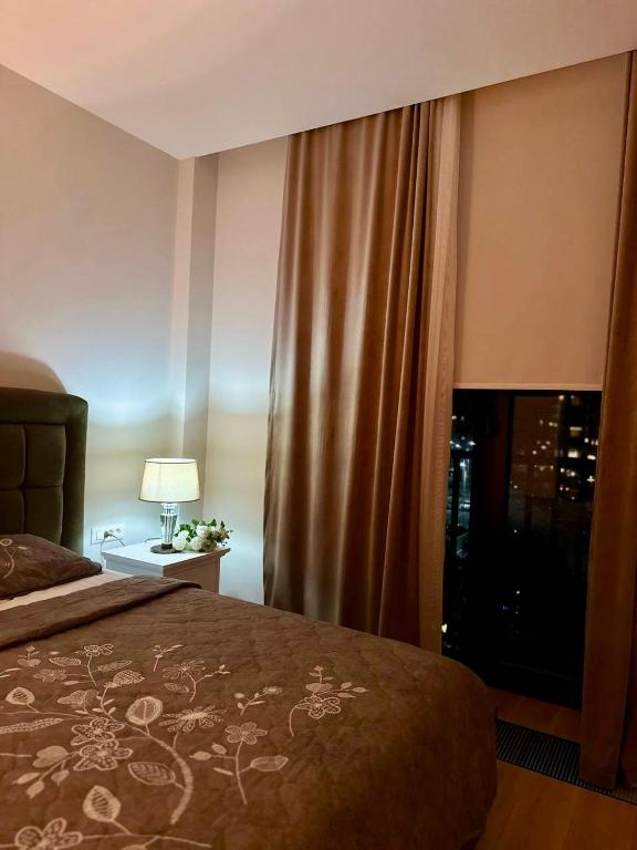 Sea Breez The Grant Hotel Apartment