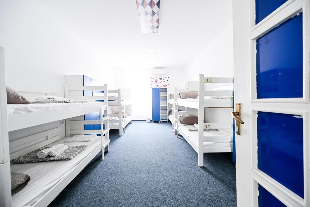 Postel nebo postele na pokoji v ubytování Hostel Fun