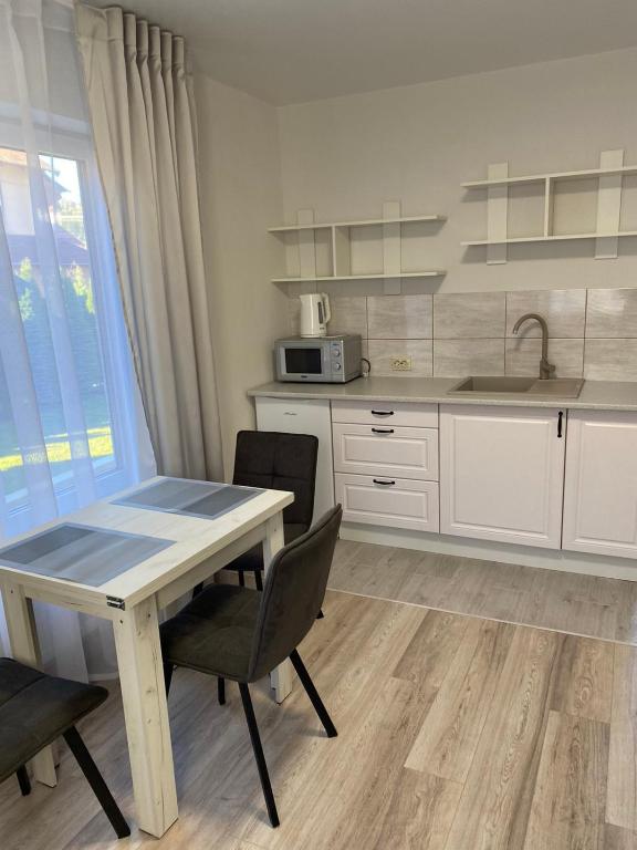 Pogar White - Apartment - Split Level