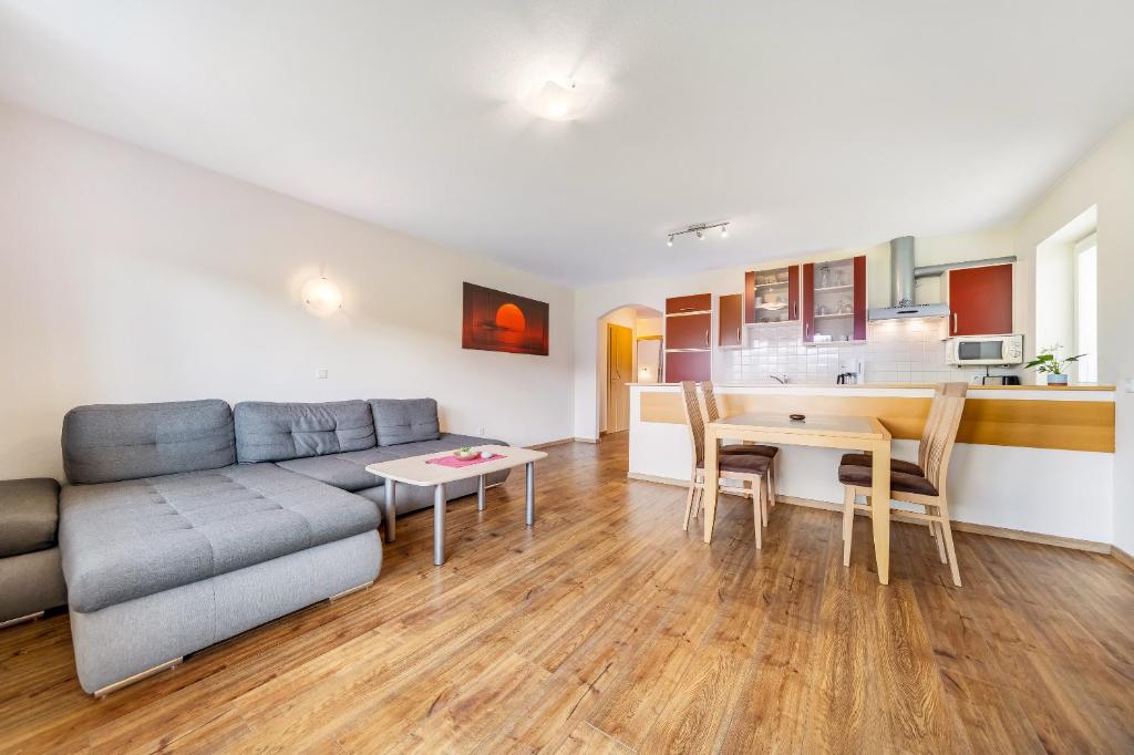 Aparthotel Sunrise - 19