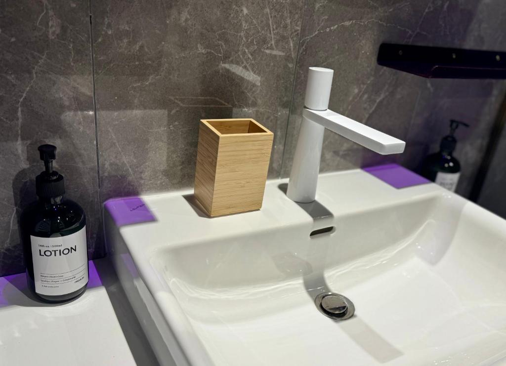 BW Dandyland - Love Tree - Resim 19