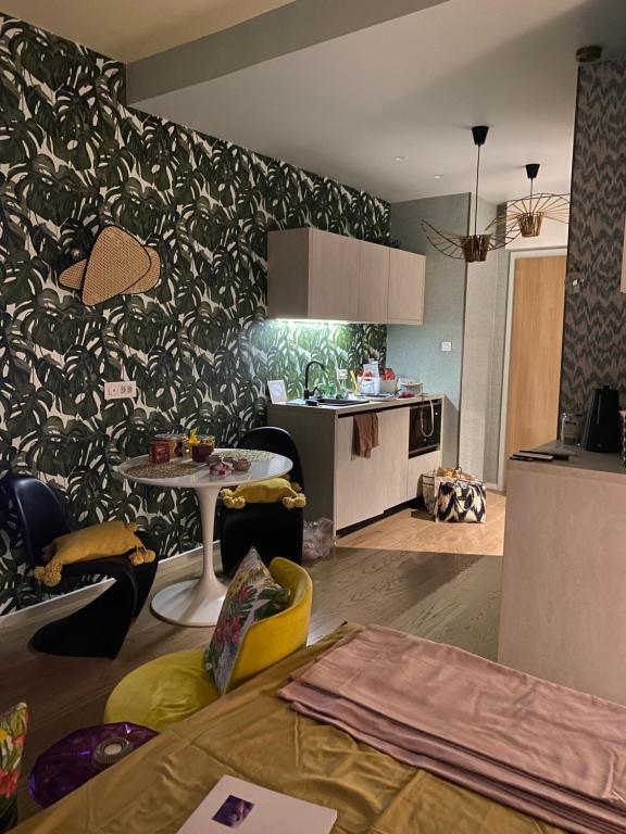 BW Dandyland - Love Tree - Resim 4