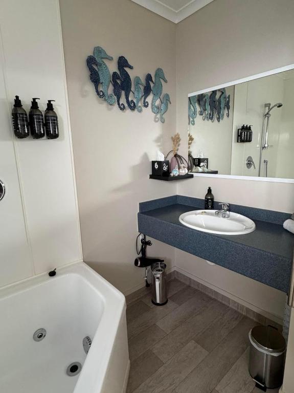 Centre Court Motel - Resim 43