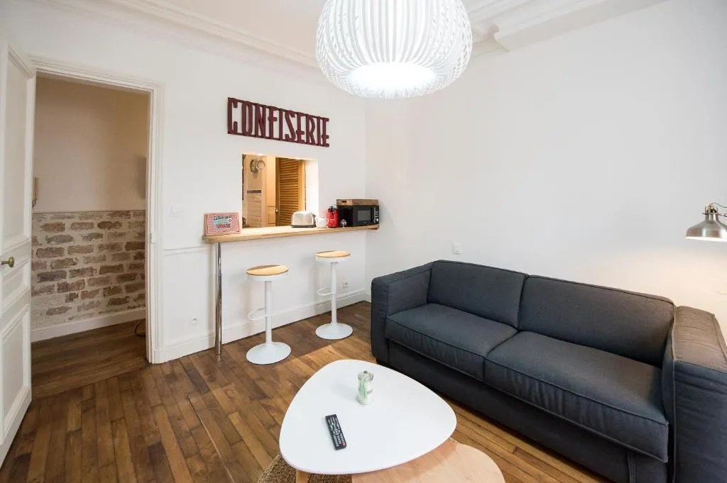 Studio au coeur des Batignolles, Paris, Franţa