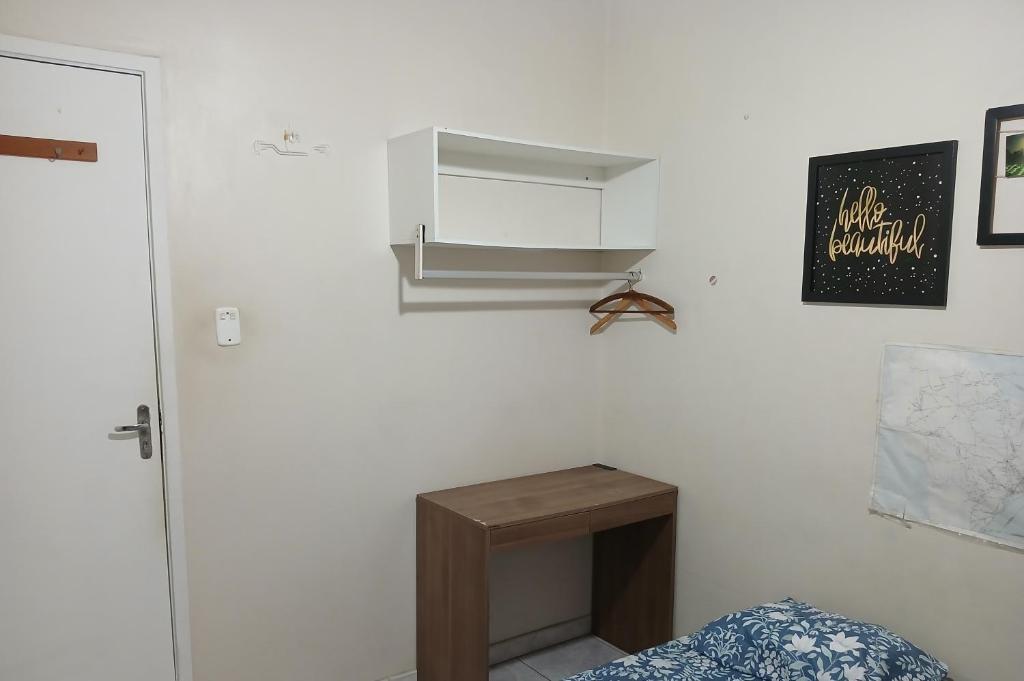 Postel nebo postele na pokoji v ubytování Quarto Privado Cama Casal ou Solteiros Apto