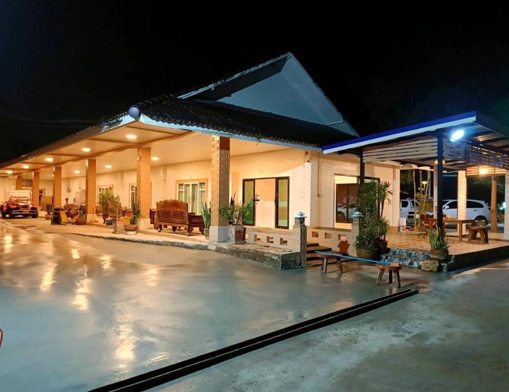 Fotografie z fotogalerie ubytování Three Bays Resort v destinaci Prachuap Khiri Khan