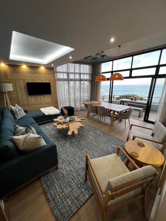 Luxury Penthouse in Herolds Bay - Newly Refurbished - Image 13