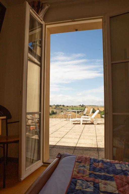 Balkón nebo terasa v ubytování Logis Hotels - Le relais des deux vallées - Hôtel et restaurant