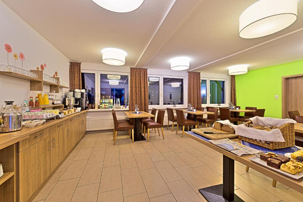 Jídlo v hotelu nebo okolí