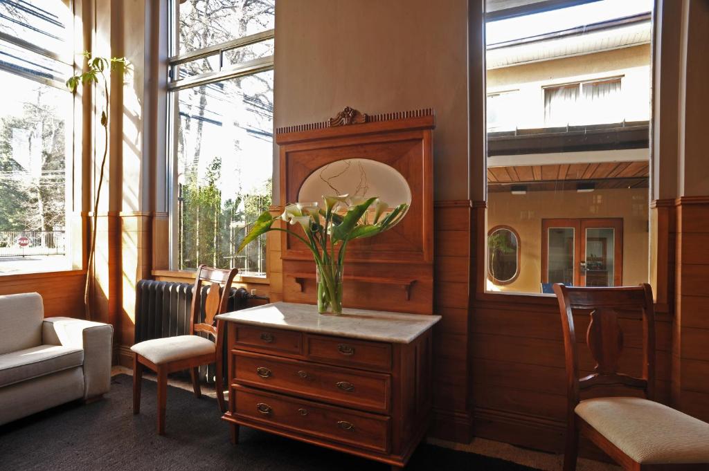 Posezení v ubytování Hotel Naguilan