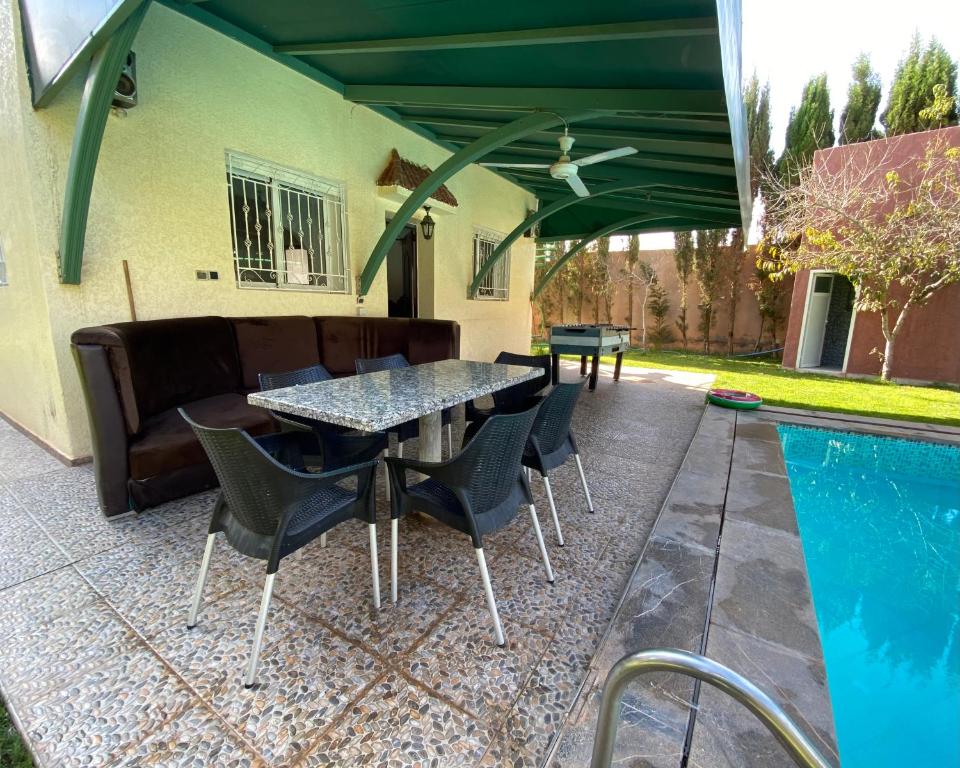 Bazén v ubytování Villa avec piscine à Agadir tifnit surf nebo v jeho okolí
