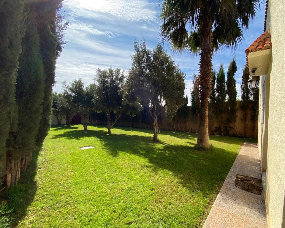 Zahrada ubytování Villa avec piscine à Agadir tifnit surf