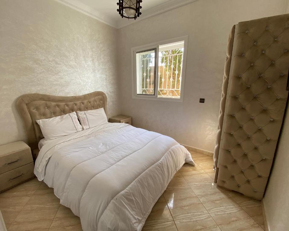 Postel nebo postele na pokoji v ubytování Villa avec piscine à Agadir tifnit surf