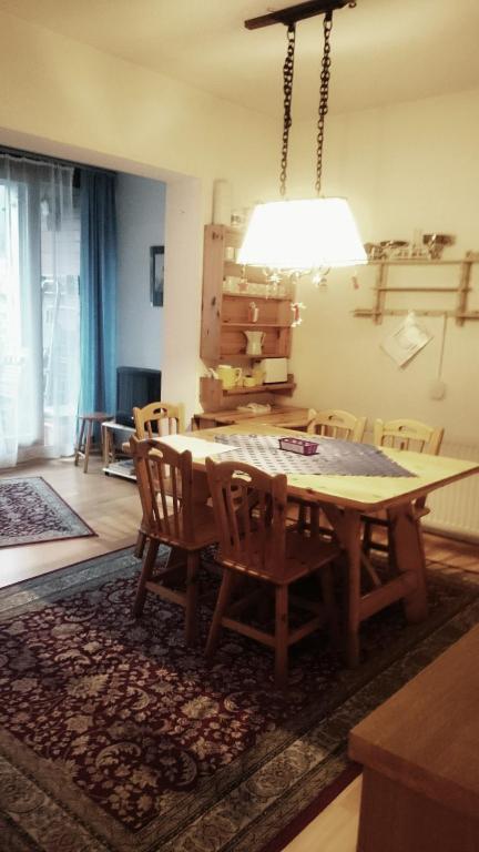 Posedenie v ubytovaní Appartements Central