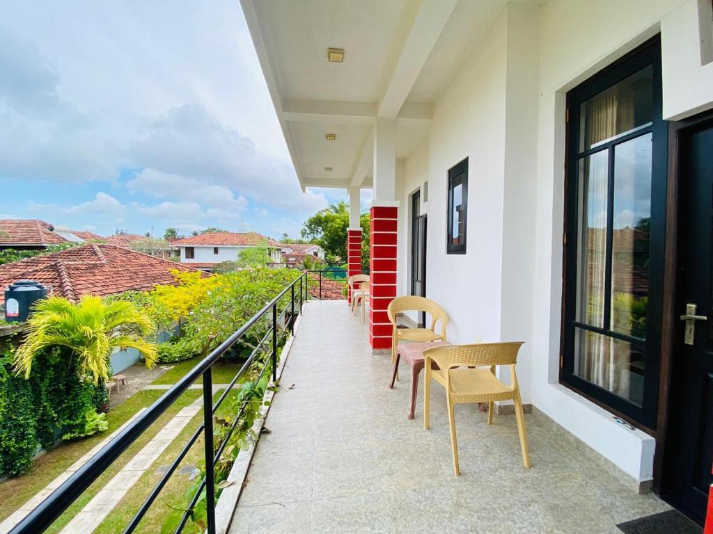 Balkón nebo terasa v ubytování Sun Breeze Negombo