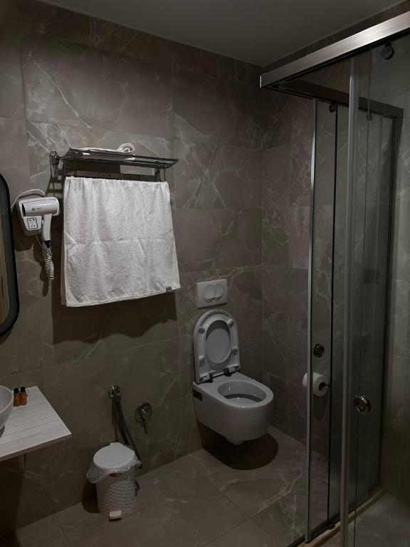 Koupelna v ubytování Diamond Hotel