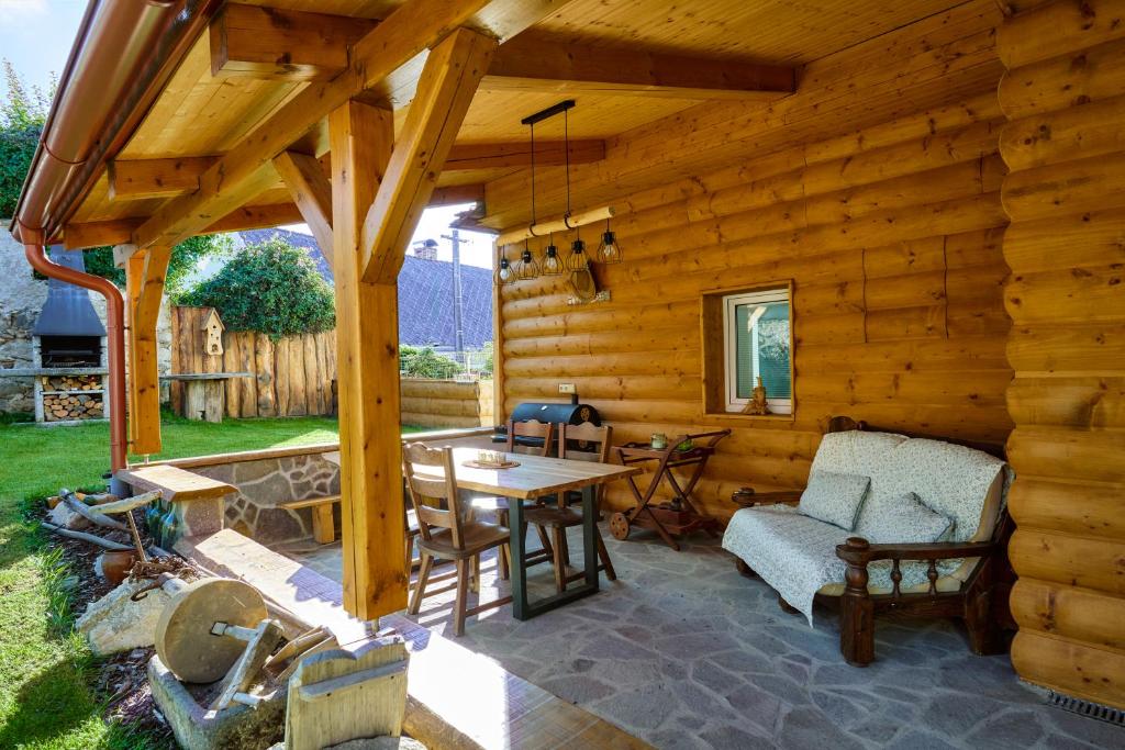Chaloupka na Šumavě - Hizvo