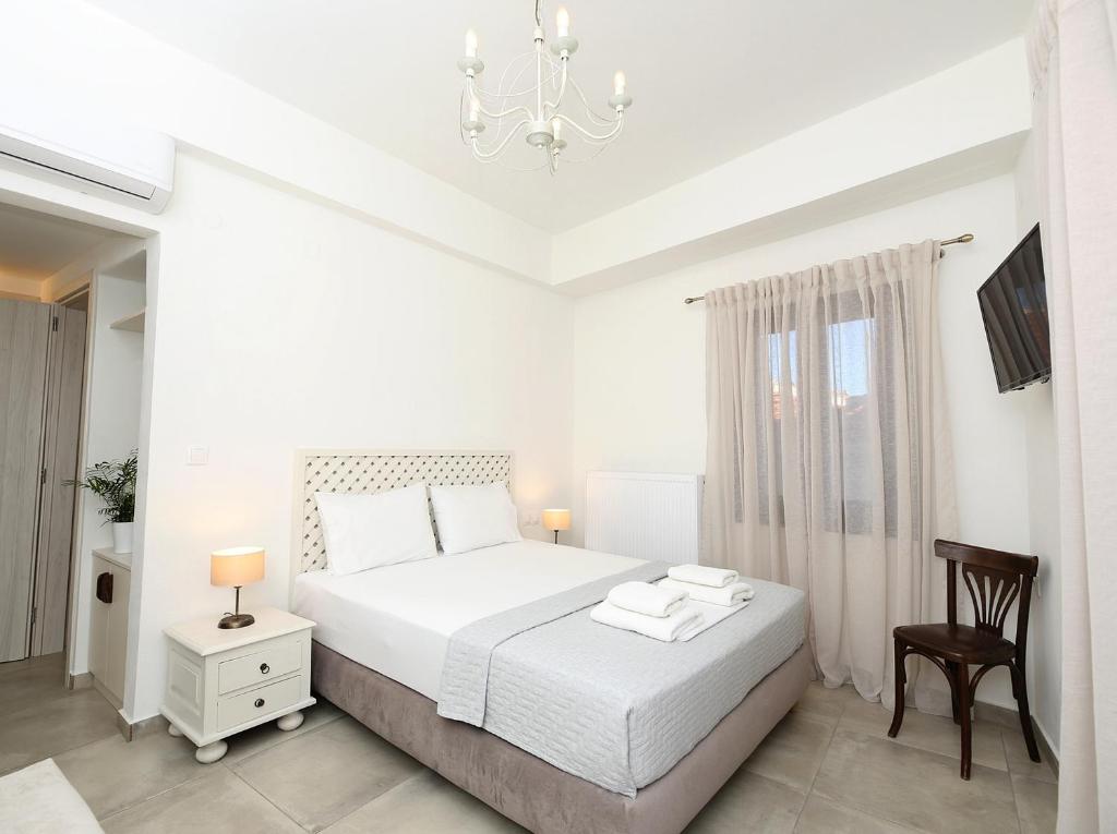 Marousos Central Guesthouse - Double Room With Balcony