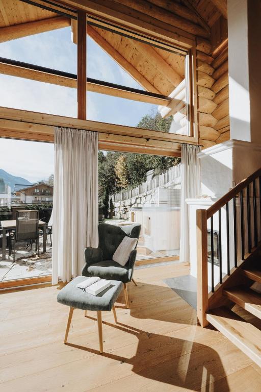 Χώρος καθιστικού στο Chalet Zwoasom