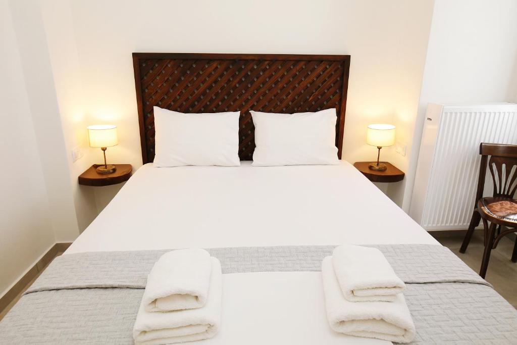 Marousos Central Guesthouse - Economy Double Room