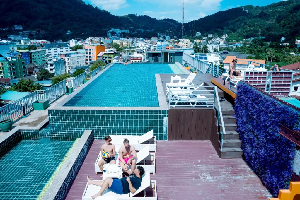Nespecifikovaný výhled na hory nebo výhled na hory při pohledu z hotelu