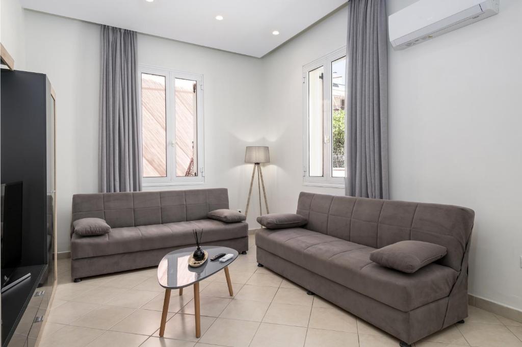 A seating area at Casa Centrale ad Argostoli!