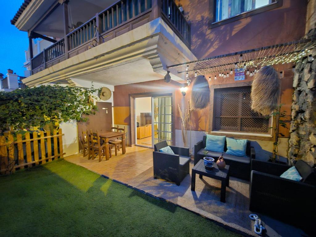 Patio nebo venkovní prostory v ubytování Paraíso del Camello parking y terrazs privada