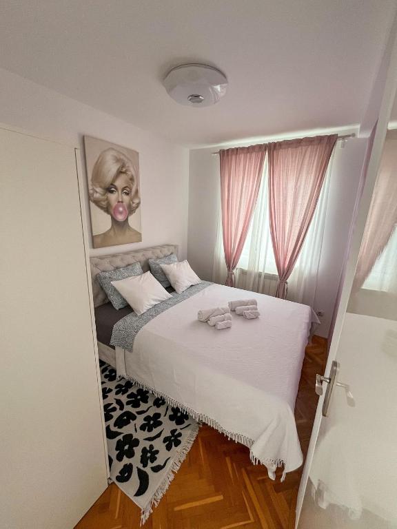 Postel nebo postele na pokoji v ubytování Elegant escape