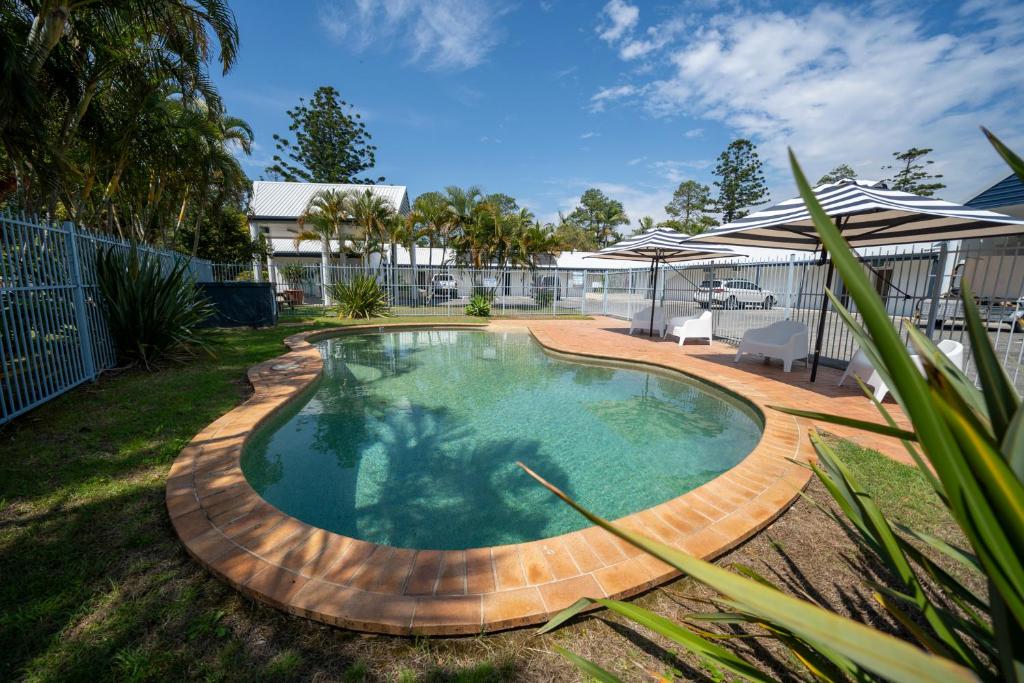 Bazén v ubytování Woolgoolga Coast Motel nebo v jeho okolí