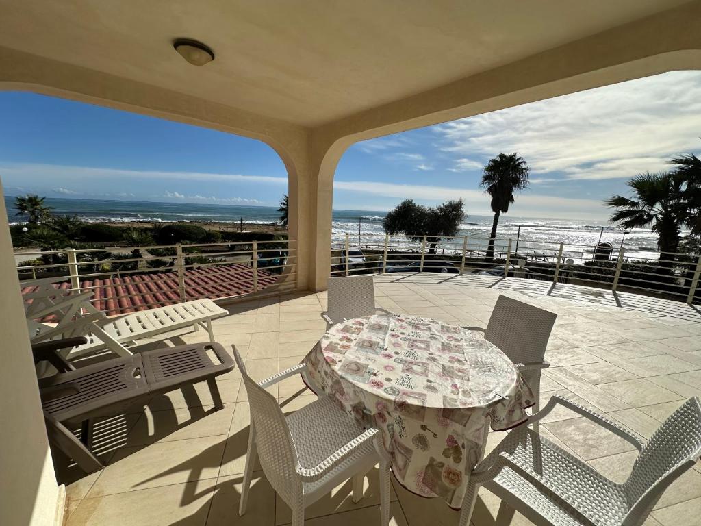 Kitiya's House- Di fronte la spiaggia e un mare cristallino - Hizvo