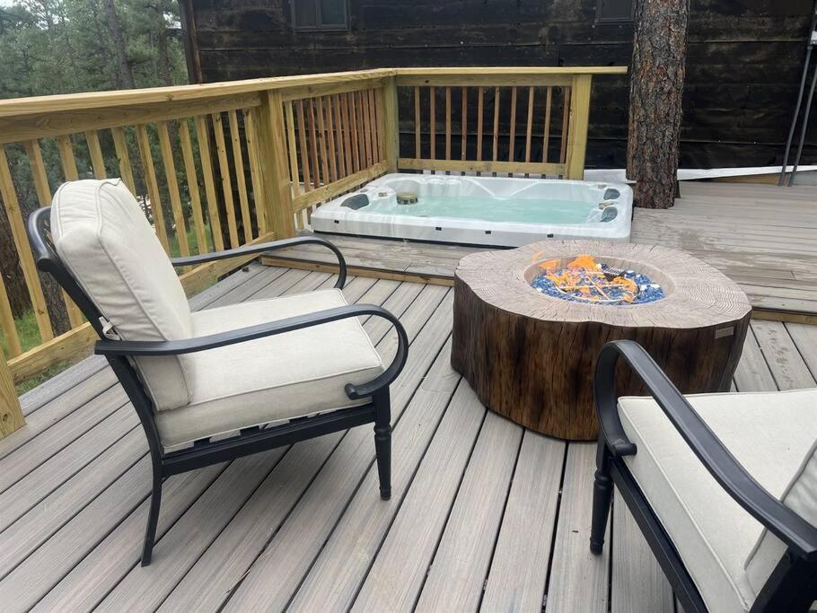 Balkón nebo terasa v ubytování Tiny Cozy Cabin in Historic Upper Canyon