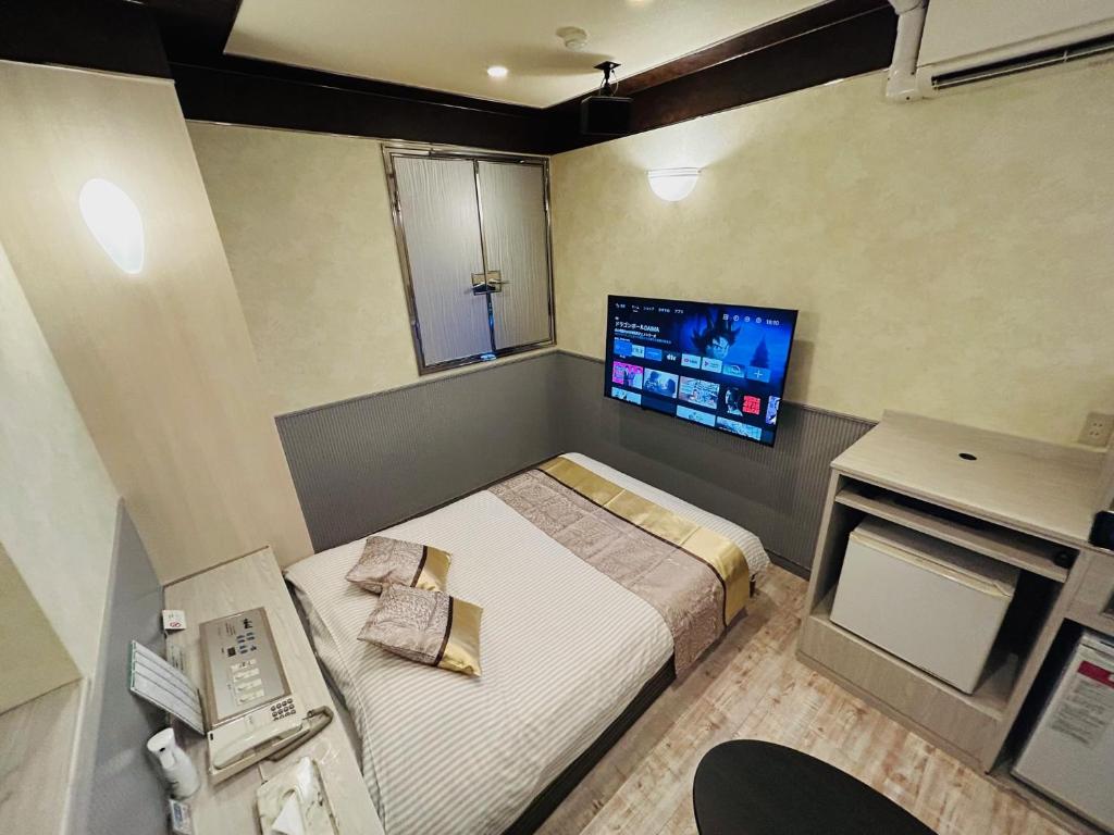 Postel nebo postele na pokoji v ubytování Hotel Crystal -adult only-
