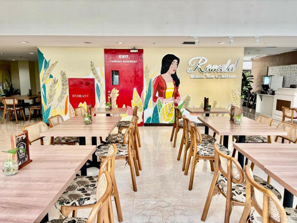 Restaurace v ubytování Cordela Senen Jakarta